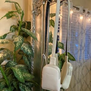 Women’s Crossbody purse NWOT